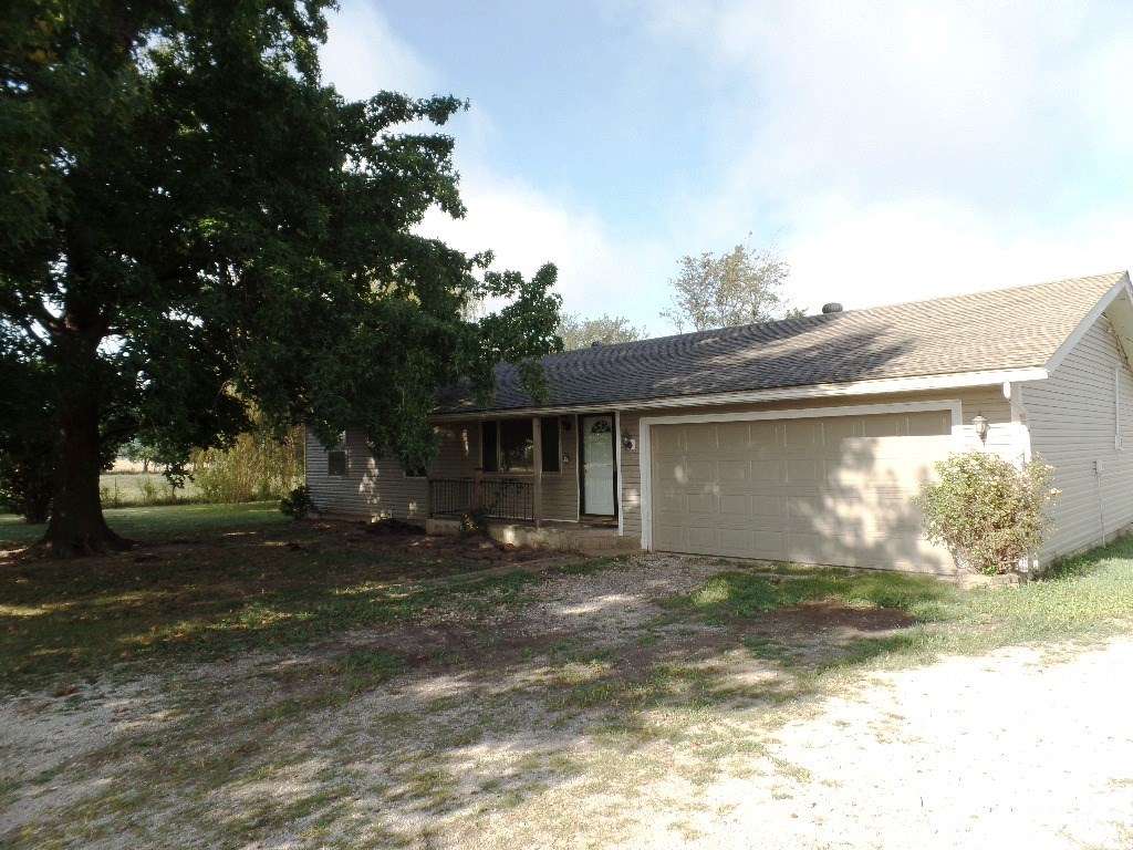 AS IS NO REPAIRS - Country living -  Nice clean home updated kitchen with newer gas range. Located on 2 acres!