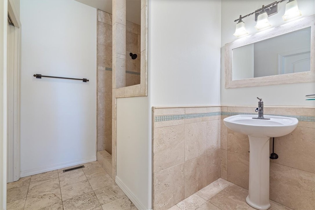 Unit 8 Holiday Island - Residential