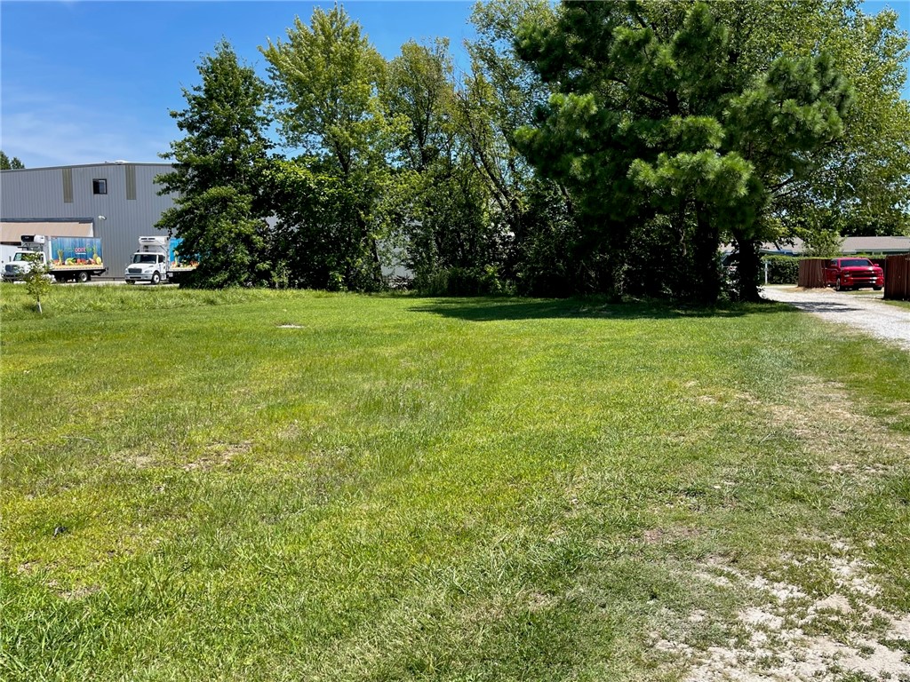 Springdale Outlots - Land