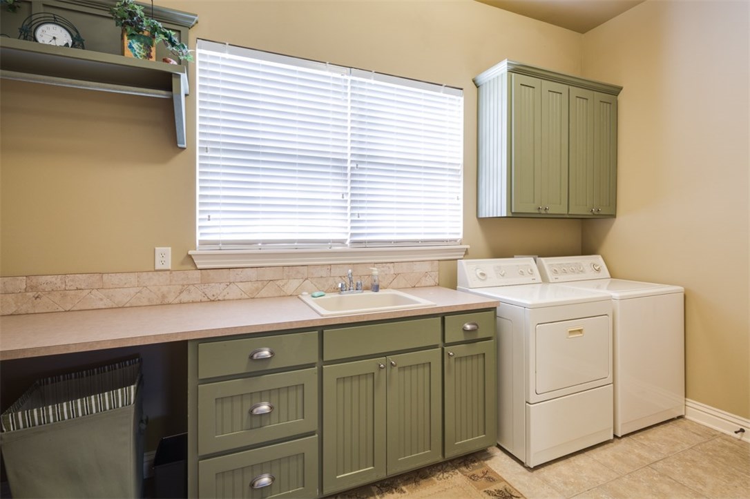Rolling Hills Estates Rurban - Residential