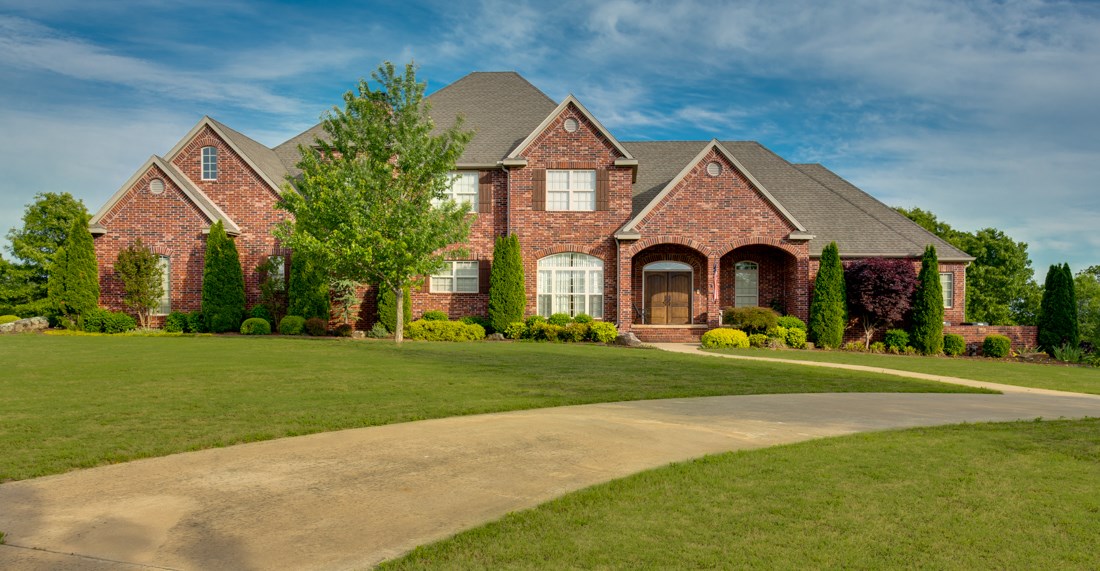 Gorgeous estate nestled on 3.29 ac in quiet S/D. This home has it all! Beautiful wood flrs & built-ins. Huge KIT w/granite countertops & breakfast bar. LR has stunning built-in entertainment center, wired for sound, & 2 new HVAC units. Huge game rm w/wet bar. Backyrd is a private oasis w/a covered patio w/surround sound, lg sports & diving saltwater pool, & private hot tub off MBR. Plenty of room to build a stable for a horse. You can truly have it all w/this stunning custom home 12 min from dwntwn Bville
