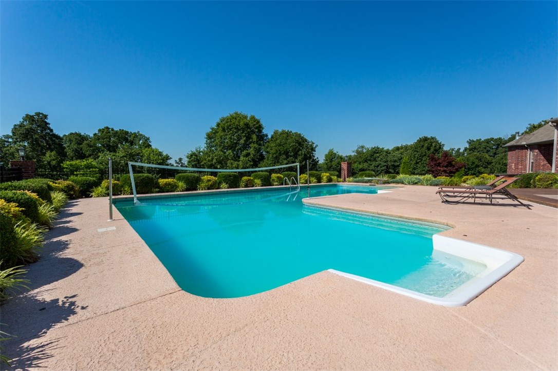 Rolling Hills Estates Rurban - Residential
