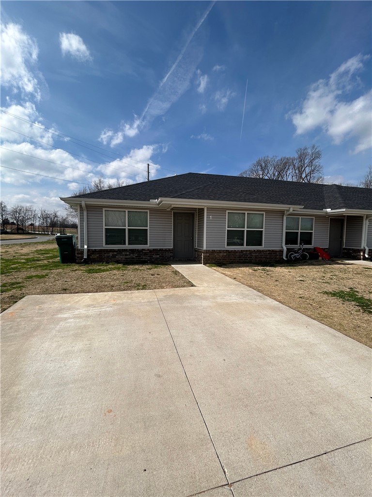 Grant Spgs Sub Decatur - Residential Lease