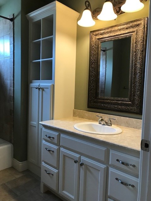 Rocky Creek Sub-Rogers - Residential Lease