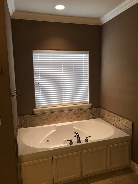 Rocky Creek Sub-Rogers - Residential Lease