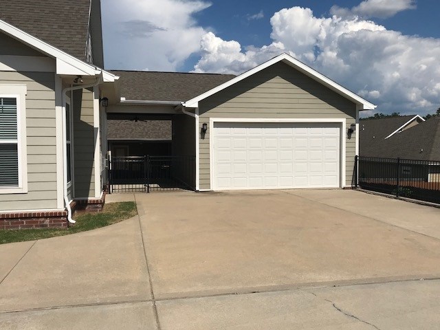 Rocky Creek Sub-Rogers - Residential Lease