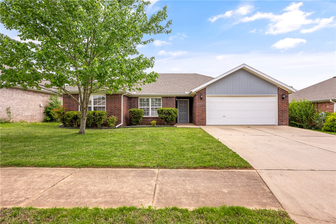 Don’t miss this completely updated home in a convenient Bentonville location! This better-than-new property features a desirable split floor plan and a long list of recent updates throughout. Enjoy peace of mind with a new roof and downspouts, new water heater, all new appliances, updated kitchen countertops, new carpet, fresh paint throughout, new light fixtures and ceiling fans, and updated shower heads. The thoughtful layout offers comfortable living spaces with modern finishes and a fresh, move-in ready feel. Ideally located near everything Bentonville has to offer, this home combines style, comfort, and convenience. A must-see!