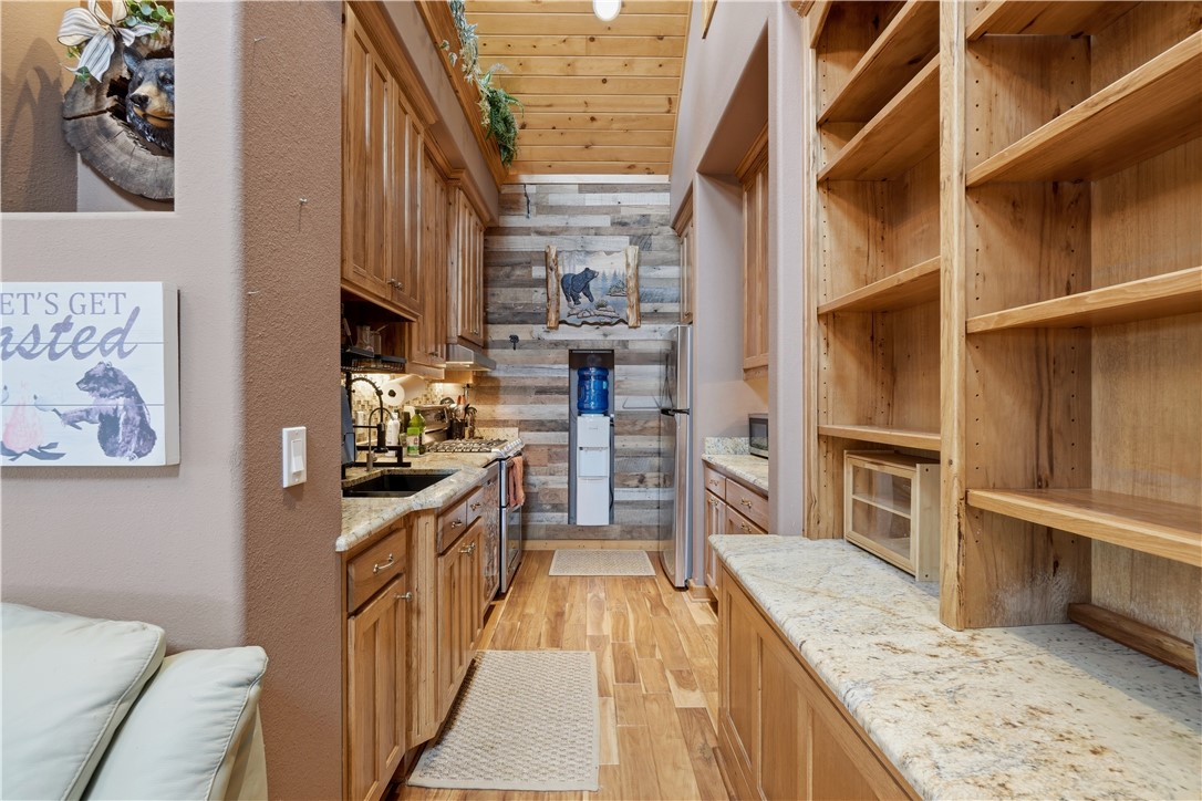 DANNENFELSER FAMILY SUB - Residential