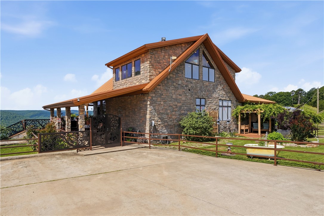 DANNENFELSER FAMILY SUB - Residential