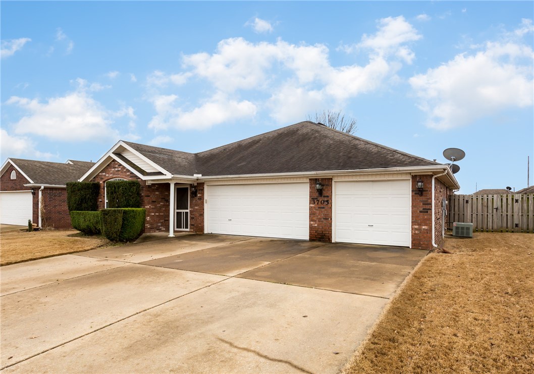 Carriage Square Sub Bentonville - Residential