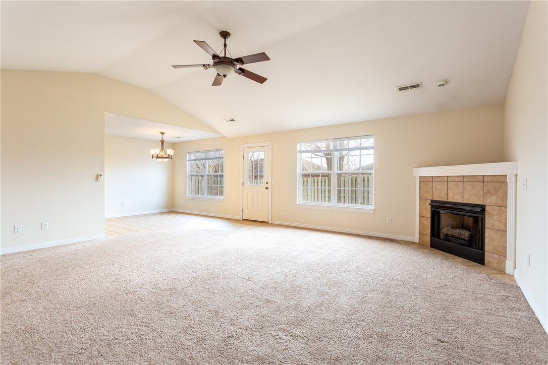 Carriage Square Sub Bentonville - Residential
