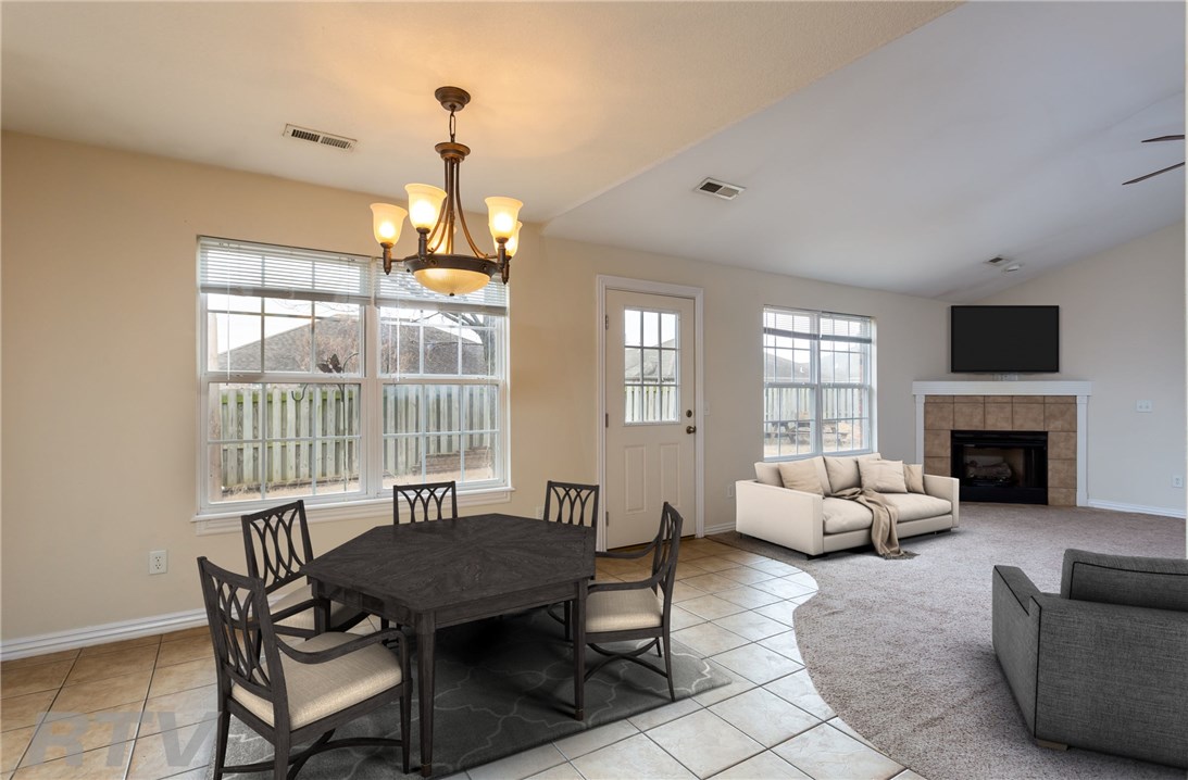 Carriage Square Sub Bentonville - Residential
