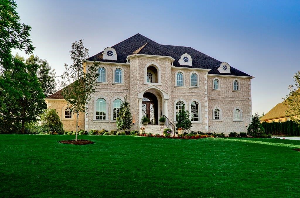 This stunning custom neoclassical estate features luxury around every corner in gated Pinnacle Country Club. Grand spiral staircase, spectacular dome ceiling, travertine flooring & exquisite mill work are first to greet you. Designer details everywhere. Chef’s Kitchen with 2 islands & Wolf appliances. Grand master suite w/tornado shelter/safe room, theater room, library, formal dining & recreation room. Resort style backyard w/pool & spillover spa w/bronze fountain & pool house w/Kitchen, fireplace & full bathroom & gas generator. Large storage space in attic. See attachment for extras.