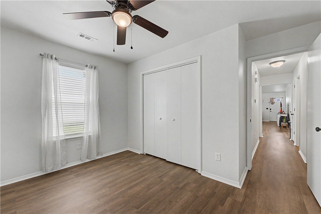 Majestic Acres Rogers - Residential