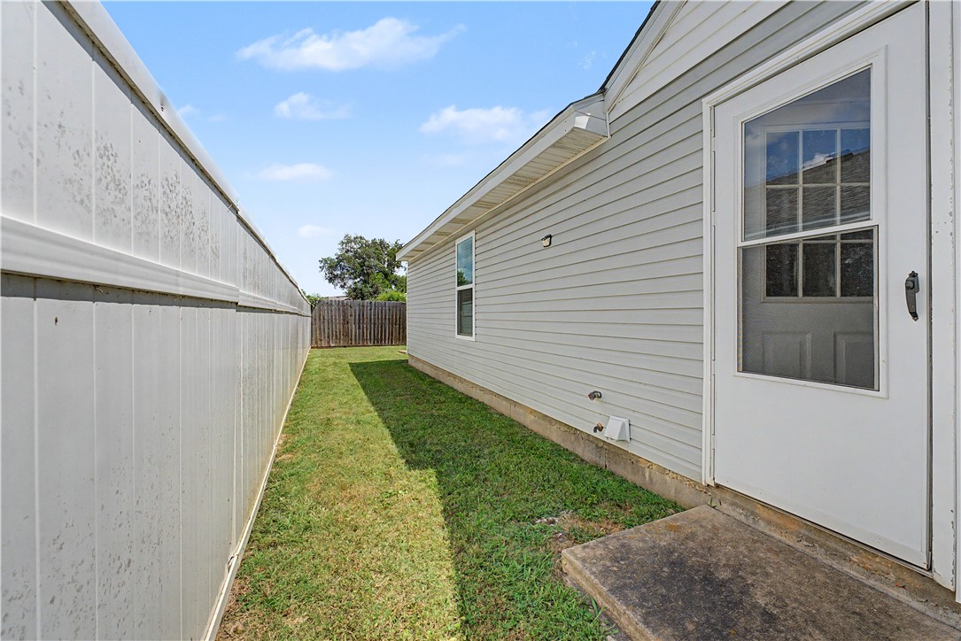 Majestic Acres Rogers - Residential