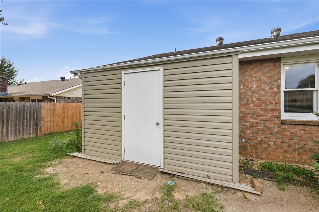 Quail Run Add Ph I Rogers - Residential Lease