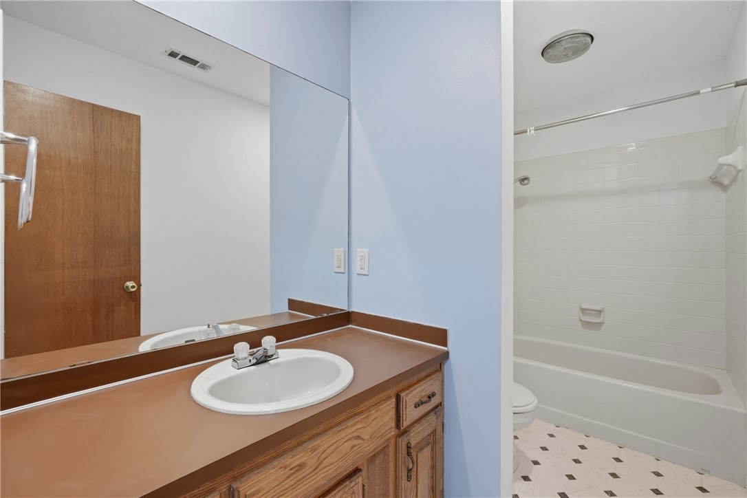 Quail Run Add Ph I Rogers - Residential Lease