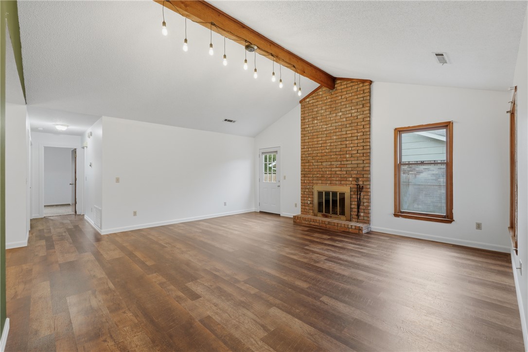Quail Run Add Ph I Rogers - Residential Lease