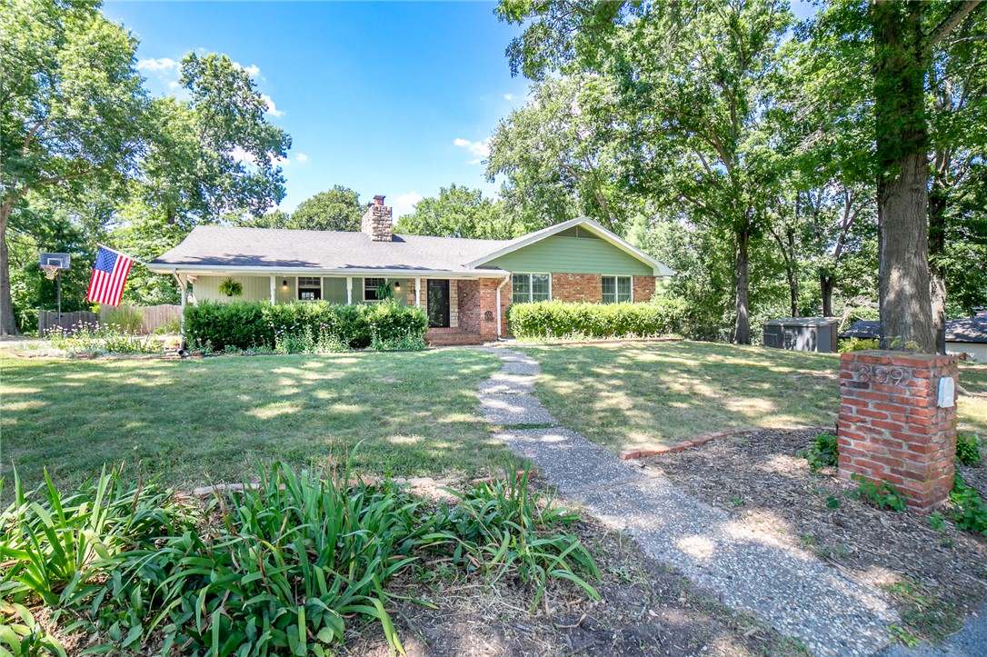 Summit Heights Rogers - Residential