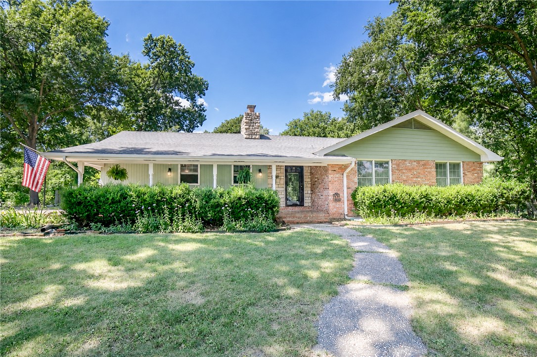Summit Heights Rogers - Residential