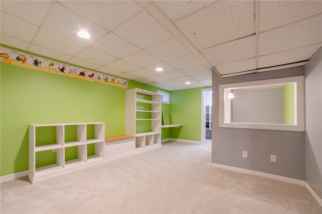 Summit Heights Rogers - Residential