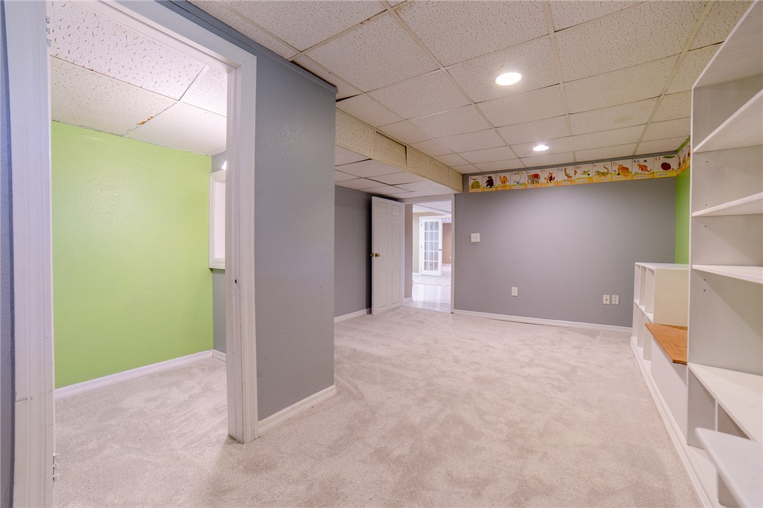 Summit Heights Rogers - Residential