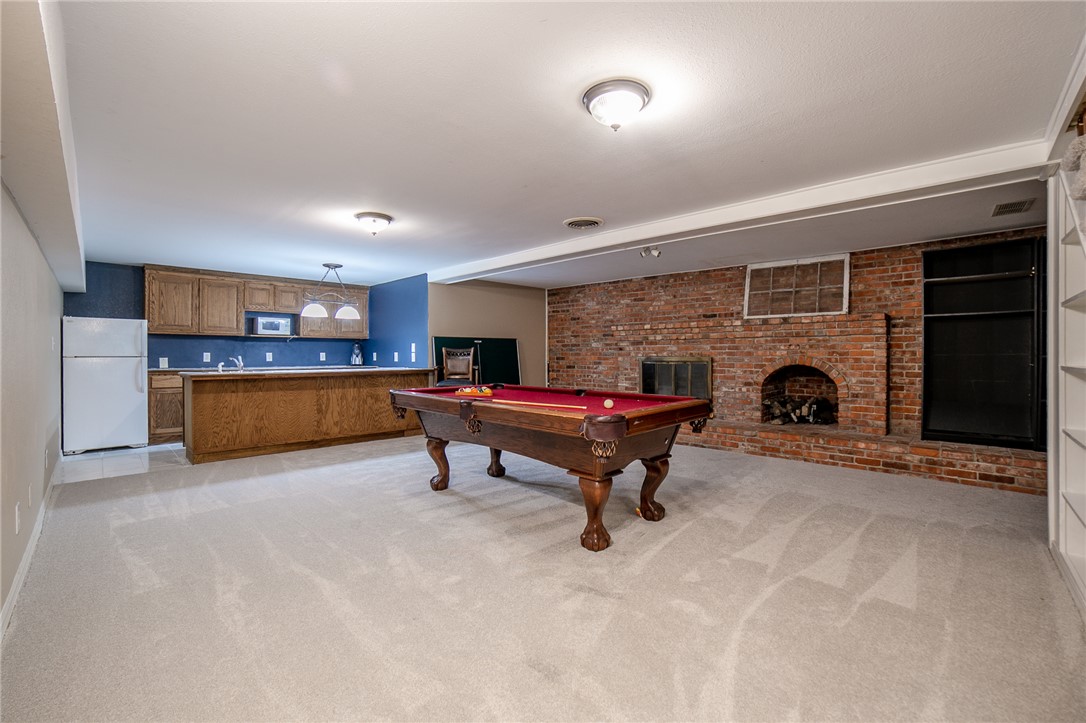 Summit Heights Rogers - Residential