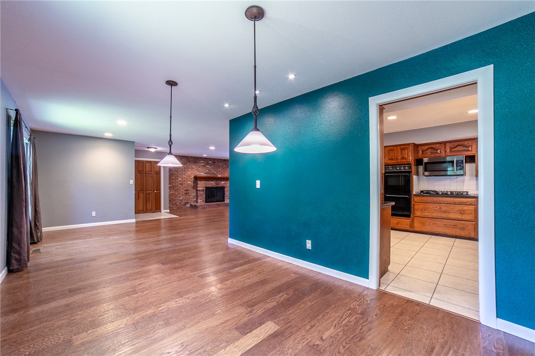 Summit Heights Rogers - Residential