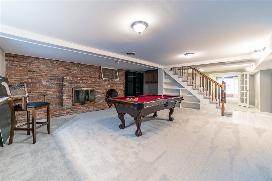 Summit Heights Rogers - Residential