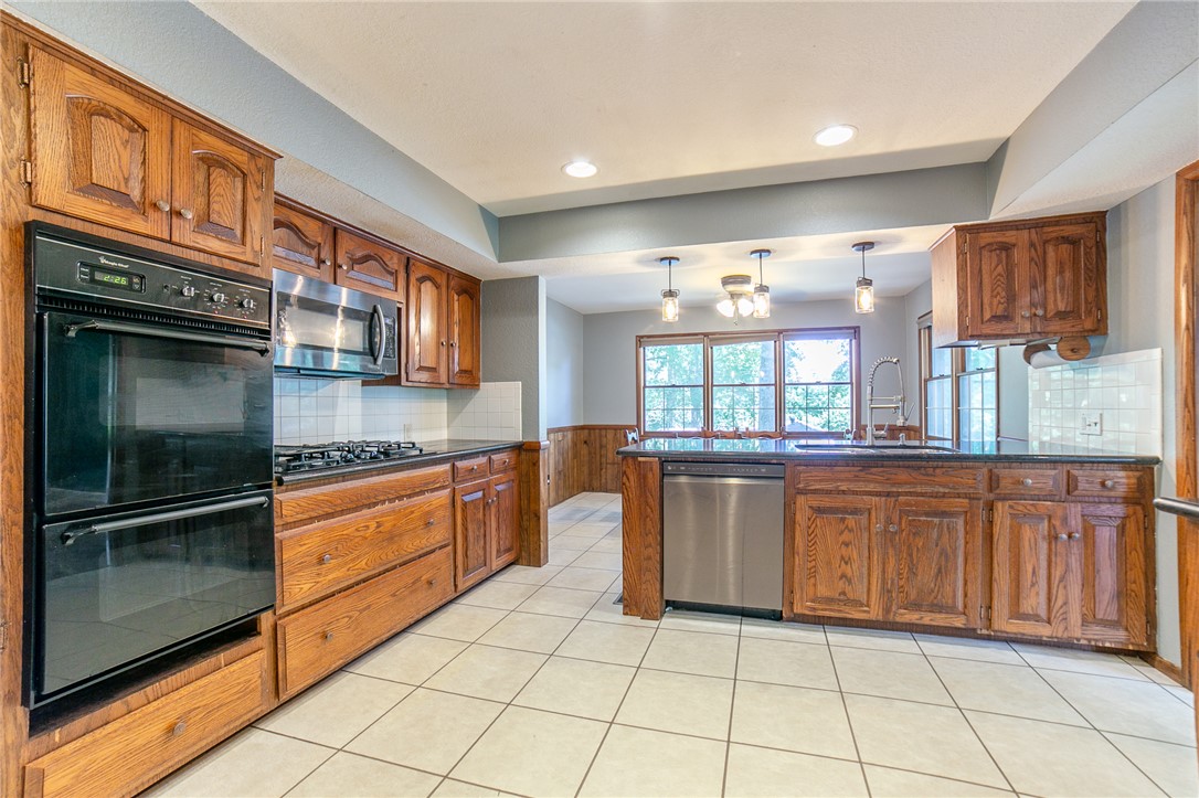 Summit Heights Rogers - Residential