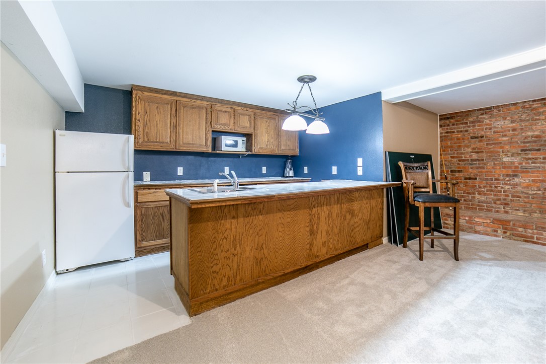 Summit Heights Rogers - Residential