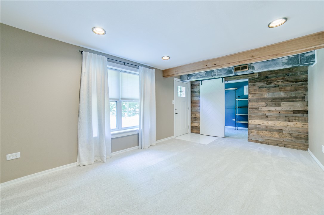 Summit Heights Rogers - Residential