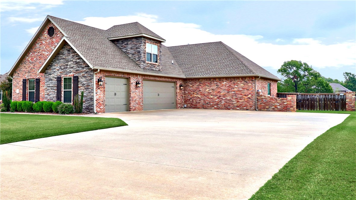 Meadows, The Little Flock - Residential