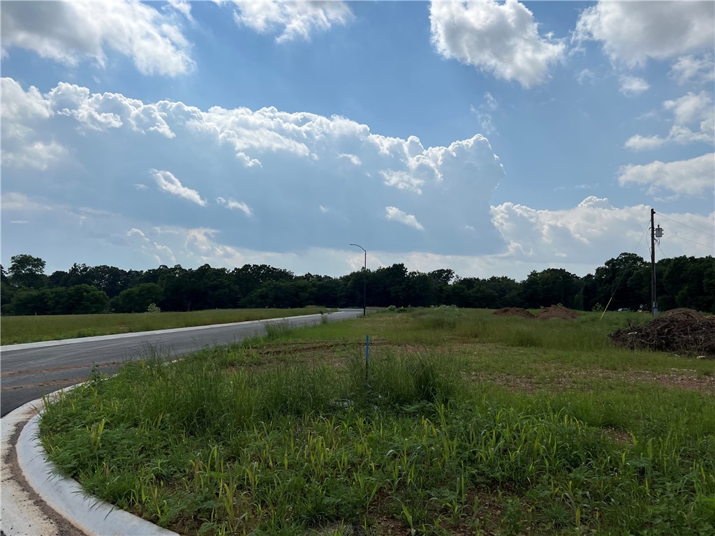 Castlewood - Land