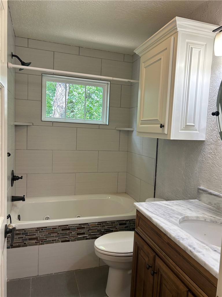 Altons Brush Creek Hls Rogers - Residential Lease