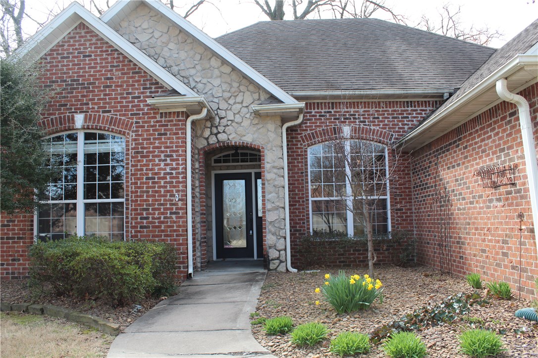 4 bedroom 3 full bathroom house located in very desirable subdivision. Very close to town. willing to negotiate a new flooring allowance.