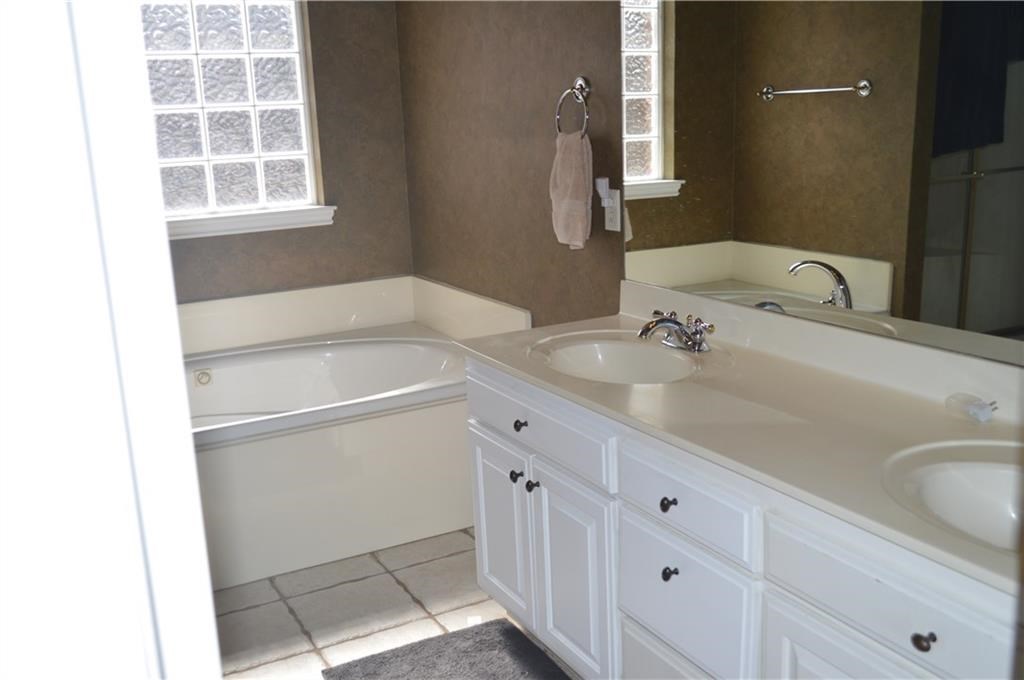 Ridgecrest Meadows Ph 4 Rogers - Residential