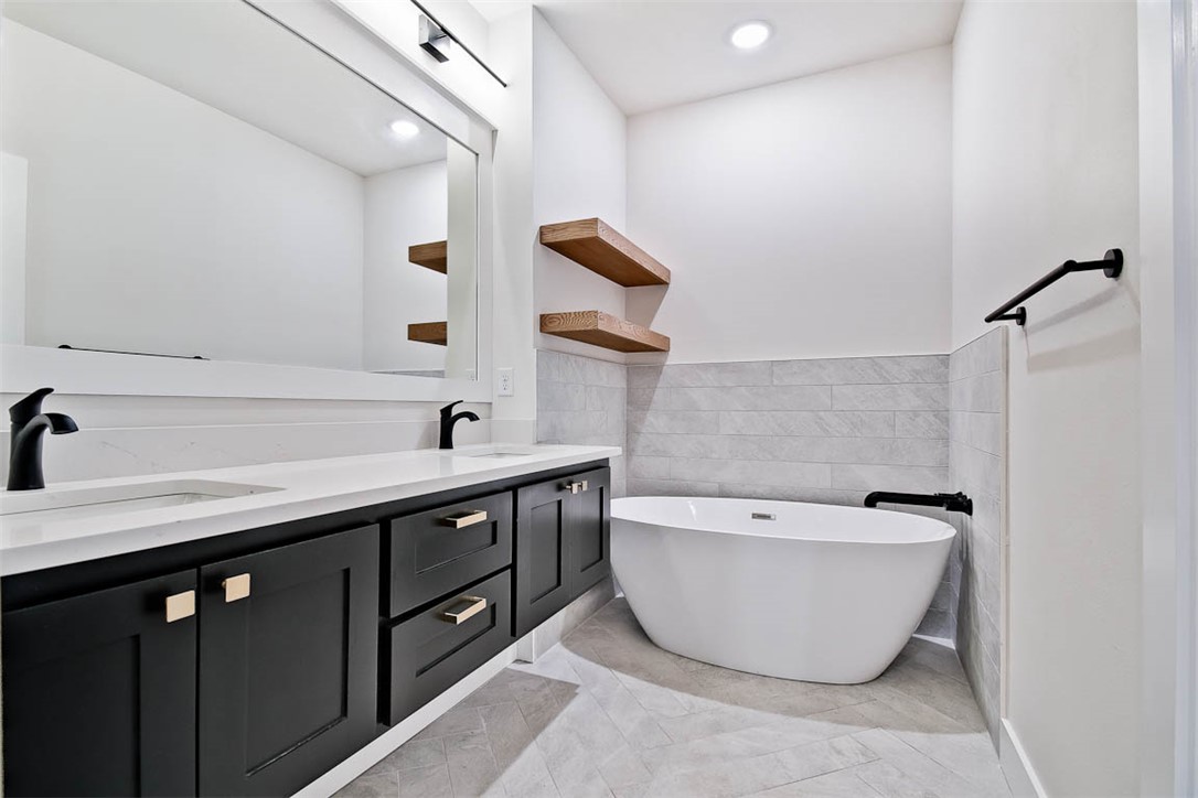 Applegate - Residential