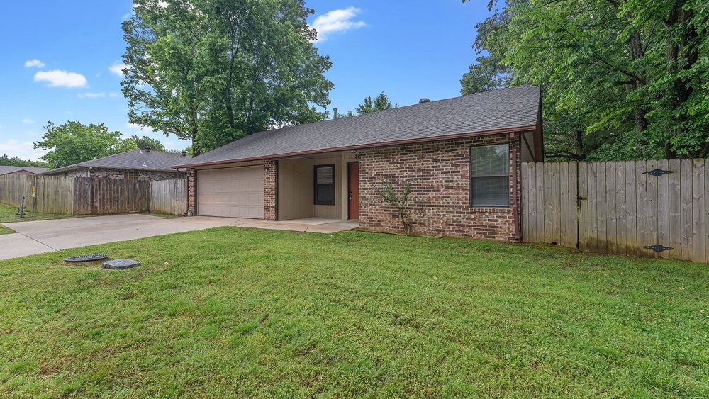 Fayetteville Outlots - Residential Lease
