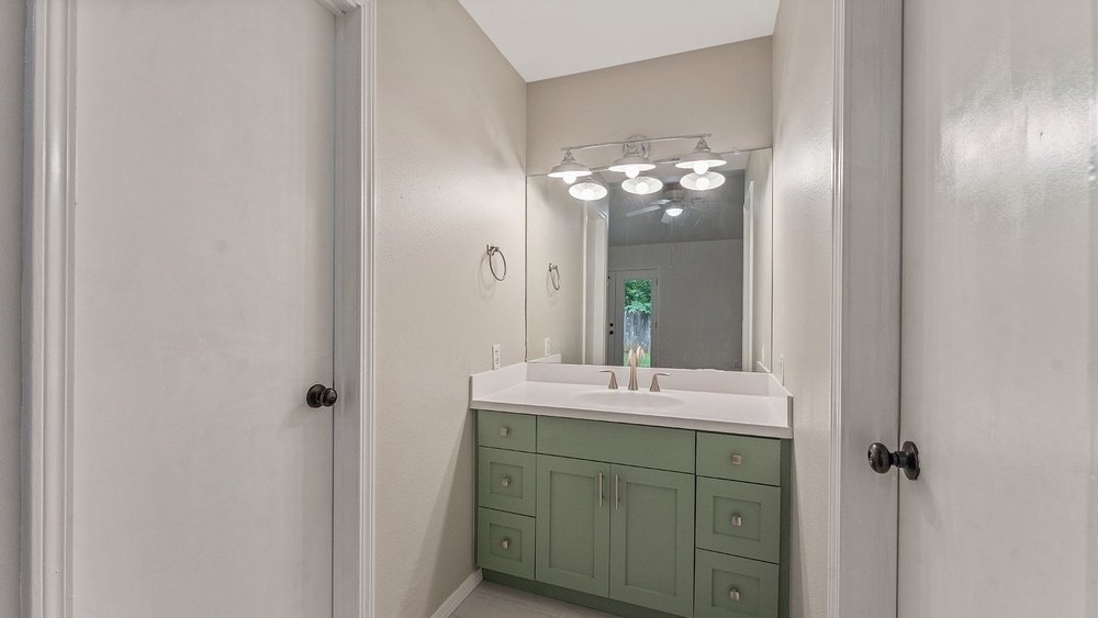 Fayetteville Outlots - Residential Lease