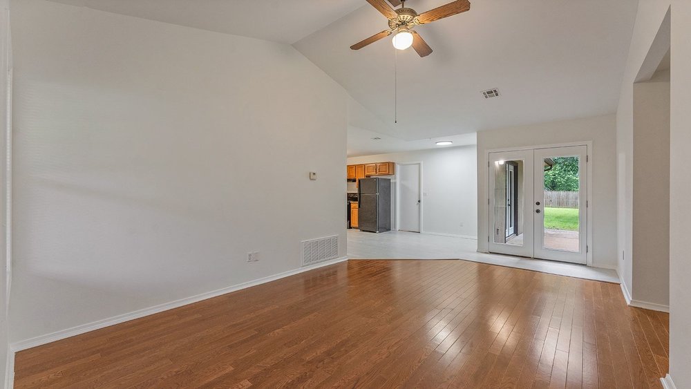 Fayetteville Outlots - Residential Lease