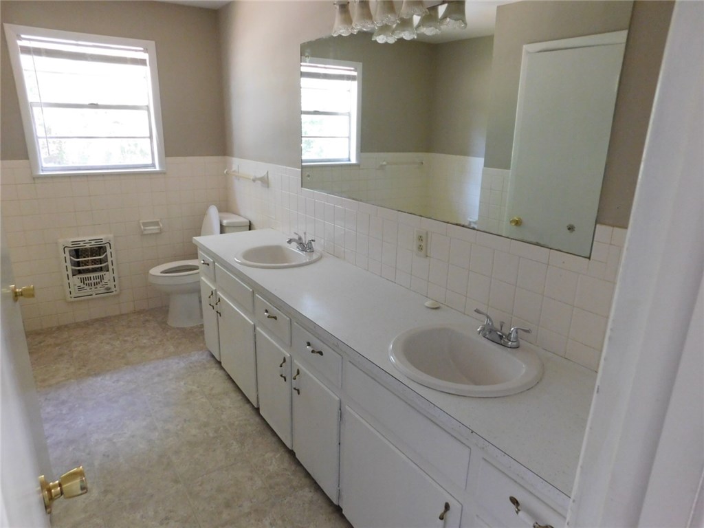 Lincoln Outlots - Residential