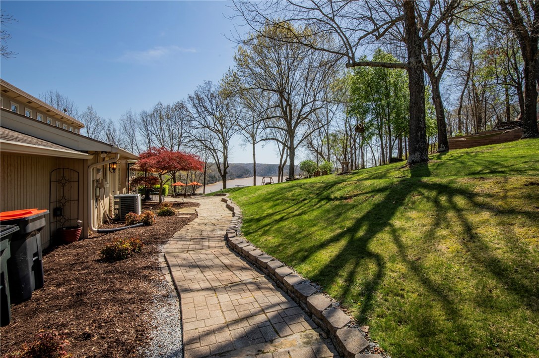Shady Cove Sub - Residential
