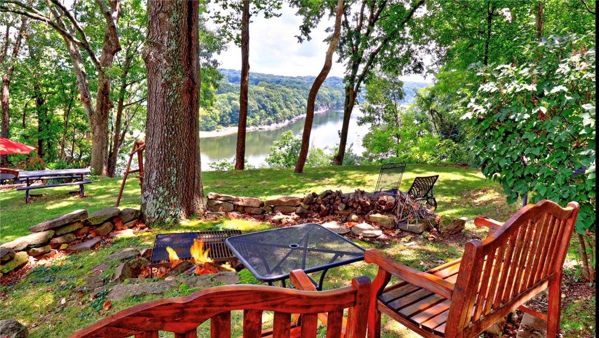 Shady Cove Sub - Residential