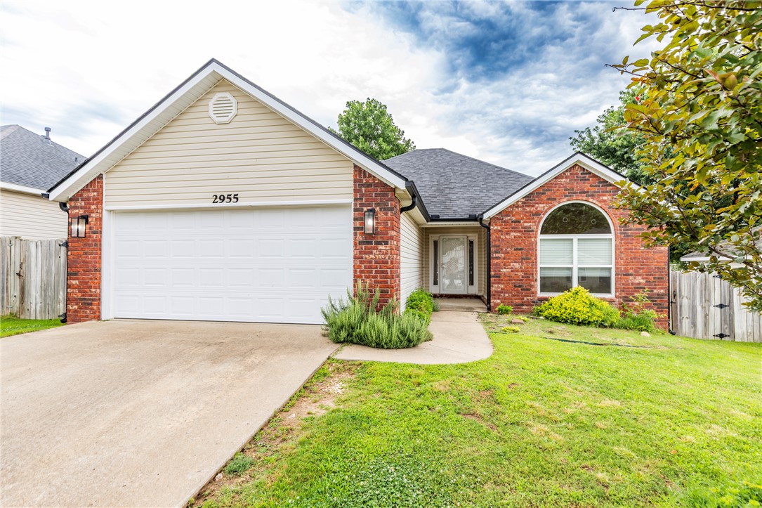 3 bed 2 bath home with zero carpet throughout, all hard surface level flooring! Located just 5 minutes to Lake Fayetteville and minutes to many shops and restaurants. Roof replaced in 2022, HVAC replaced in 2024.