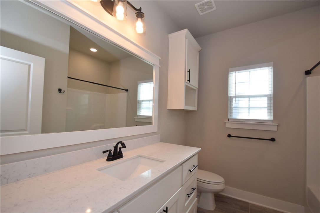 Kinloch Sub Bvv - Residential Lease