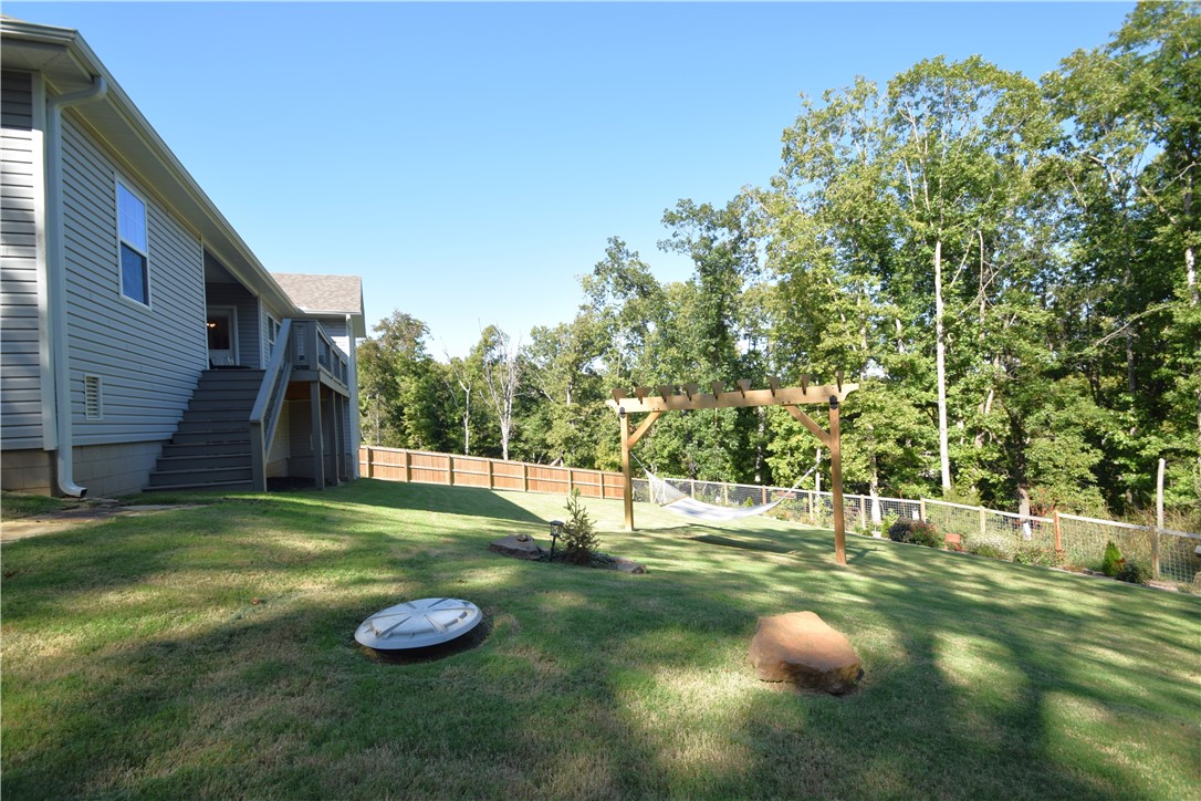 Kinloch Sub Bvv - Residential Lease
