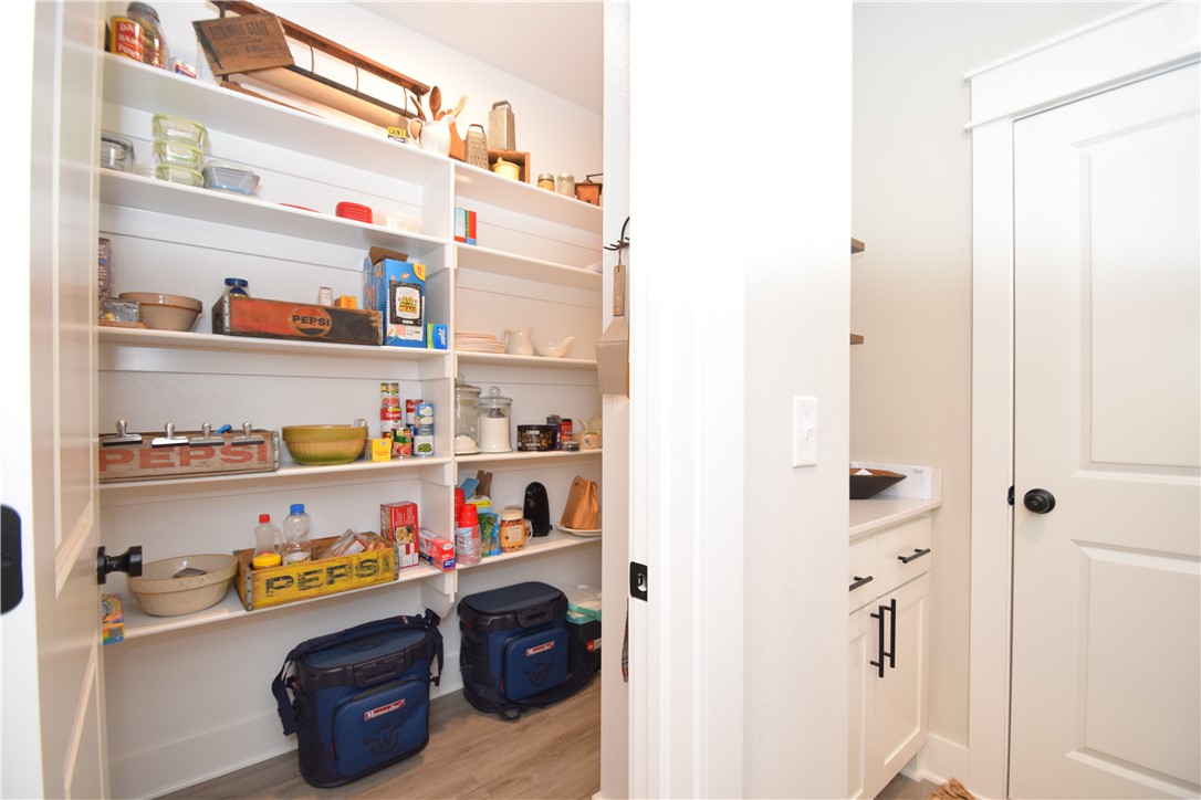 Kinloch Sub Bvv - Residential Lease