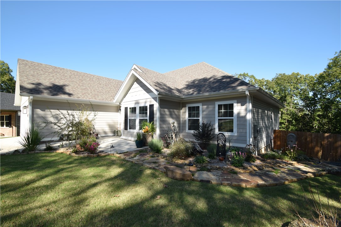 Kinloch Sub Bvv - Residential Lease