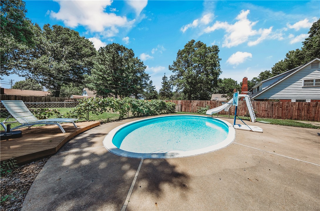 Western Oaks Place Iii - Residential